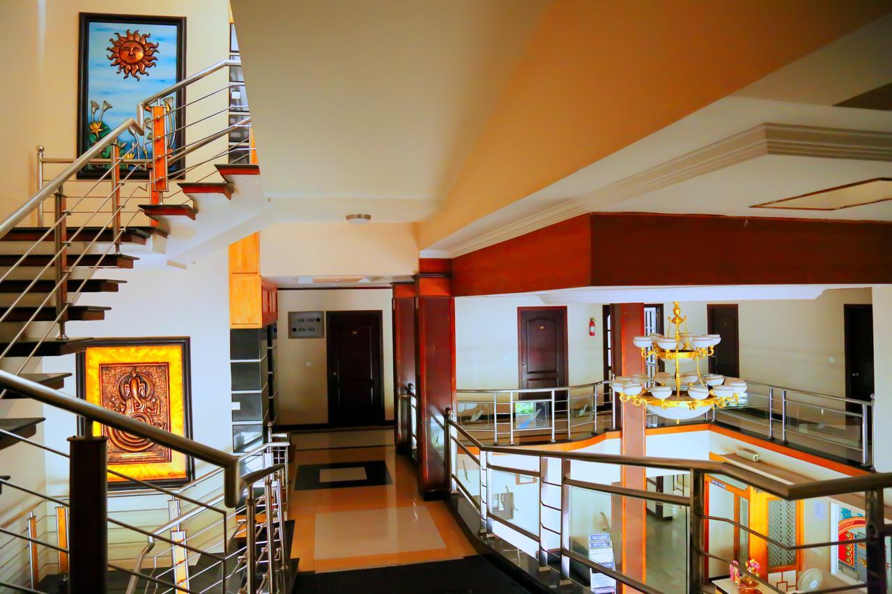 Hotel Vels Court 帕拉尼 外观 照片