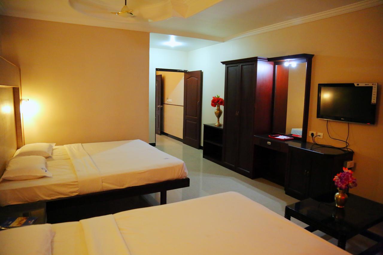 Hotel Vels Court 帕拉尼 外观 照片